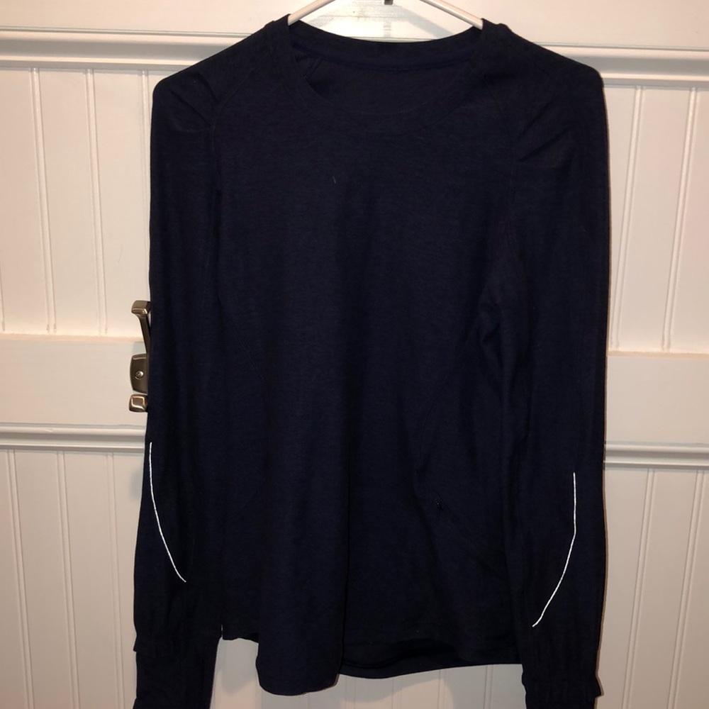 Lulu Lemon Navy Women’s shirt 4